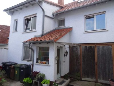 Freundliche 3,5-Zimmer-Wohnung in Lampertheim-hüttenfeld