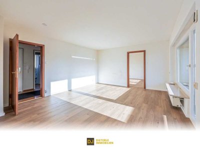 Lichtdurchflutete, optimal geschnittene 3,5-Zimmer-Wohnung mit großem Balkon.