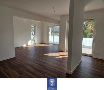 Moderne Familienwohnung mit Balkon in grüner Lage im Erstbezug! Ankleide, Lift!