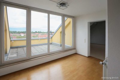 Helles 3-Zimmer-Penthouse mit Terrasse für Kapitalanleger