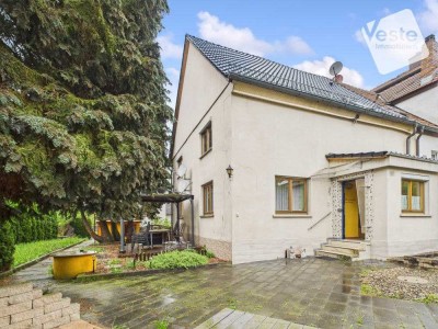 Sofort verfügbare DHH mit Garten am Lichtenfelser Burgberg
