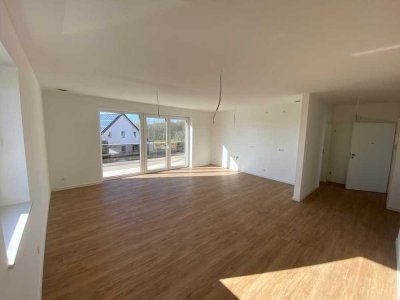 Moderne 3-Zimmer- Wohnung mit Tiefgaragenstellplatz & Balkon - Neubau aus 2022