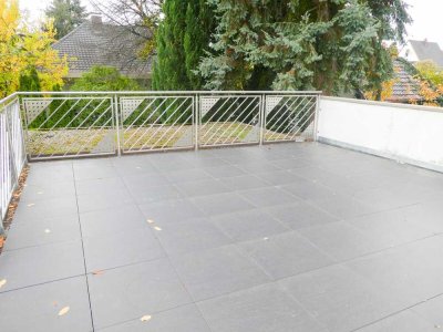 Chamante, geräumige Altbauwohnung in zentraler Lage mit Garage!