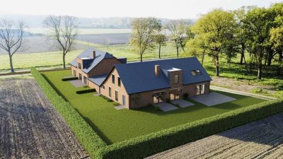 Niederrheinisches Bauernhaus mit Scheune und Wiese