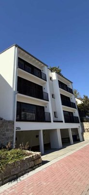 Exklusives TOWNHOUSE mit Panoramablick auf BURG und SKYLINE