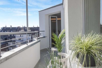Provisionsfrei  /  Luxus-Penthouse mit 2 Terrassen, Aufzug – kernsaniert + Einzelgarage optional