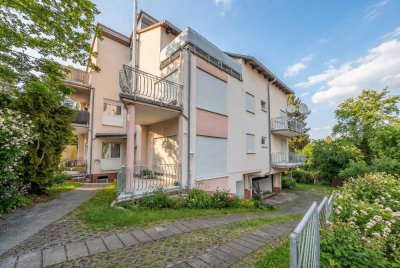 Stilvolle Wohnung mit Balkon, Fußbodenheizung & Stellplatz in Bergen-Enkheim
