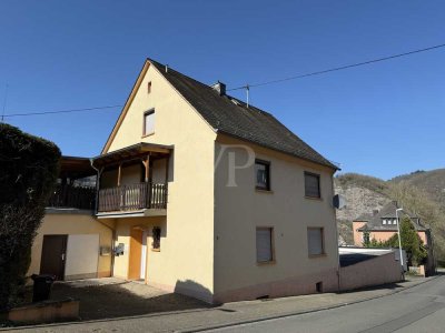 Attraktive Erdgeschosswohnung (3ZKB) mit EBK, Wintergarten & Garage im Stadtteil Oberstein !!!