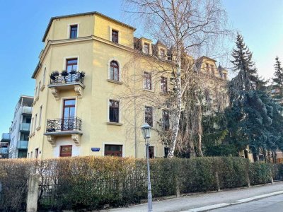 Geräumige 4-Zimmer-Wohnung mit Garten in Striesen! 
Offene Besichtigung am 07. März um 11 Uhr!