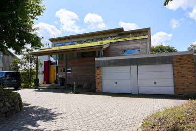 Lichtdurchflutetes Architektenhaus mit PV, Büro & Garten – großzügig wohnen, effizient leben