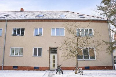 Solide Kapitalanlage – Vermietete 2-Zimmer-Altbauwohnung im Märchenviertel