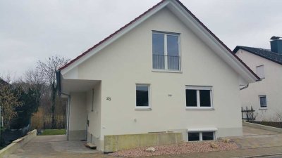 Exklusive 4 Zimmer Maisonette in Feldrandlage!