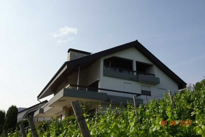 Wohnen in einmaliger Aussichtslage neben den Weinbergen