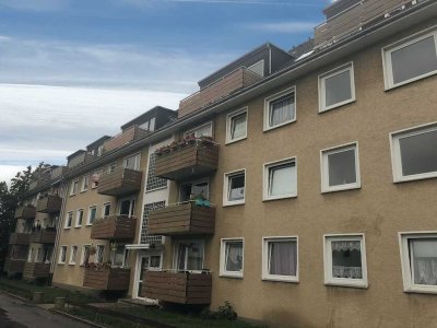 Alles Neu gemacht---Schöne 3 Zimmerwohnung mit Balkon!