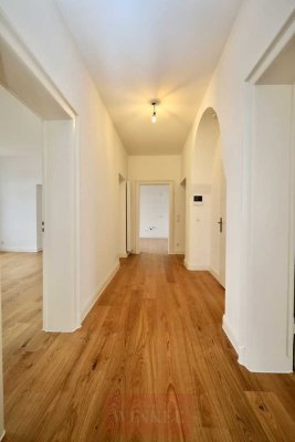 Stilvoll kernsanierte 4-Zimmer-Altbauwohnung in erster Rheinlage von Königswinter –Rheinblick-