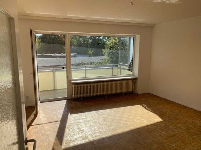 Helle 3-Zimmer Wohnung mit Balkon in Pinneberg