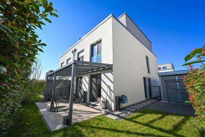 Provisionsfrei - Familientraum in Bad-Vilbel - neuwertige DHH in ruhiger Lage