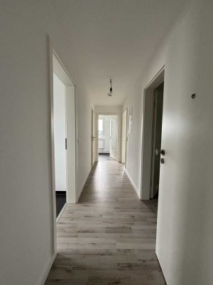 Sanierte 2-Zimmerwohnung im Dachgeschoss