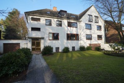 Helle Dachgeschosswohnung in beliebter Lage.
