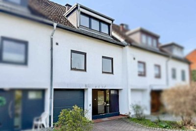 Mittelreihenhaus mit kleinem Garten und großer Terrasse - ideal für kreative Modernisierung
