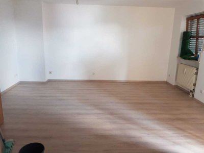 Ansprechende 2-Raum-Maisonette-Wohnung mit Balkon in Vilshofen