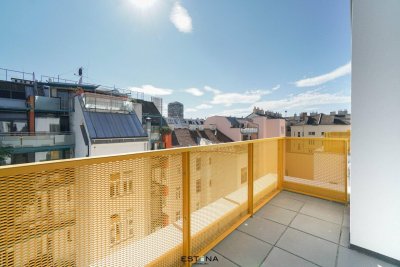 Großzügige Dachgeschoss-Wohnung in bester Lage - Provisionsfrei