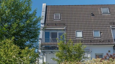 PROVISIONSFREI* - moderne 3-Zimmer-Maisonette-Dach-ETW mit Außenstellplatz im Landshuter Westen