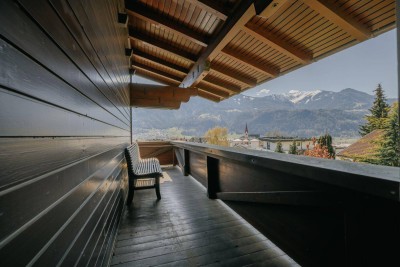 Jenbach: Haus mit 20 Zimmer, 2 Wohnungen (Grundfläche ca. 1.300 m2)