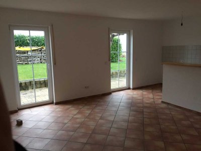 Offene 2,5-Zimmer-Erdgeschosswohnung mit eigenem Eingang und Terrasse in Meudt, nähe Montabaur