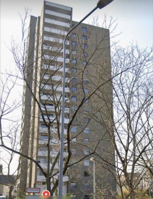 Frankfurt-Niederrad: 2 Zimmerwohnung mit großem Balkon und Stellplatz!