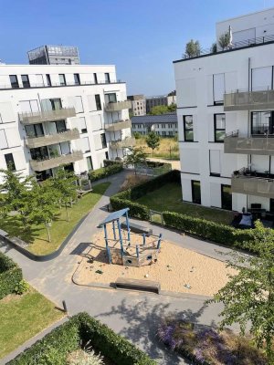 Schöne, neuwertige 3 Zimmerwohnung mit Balkon und Einbauküche