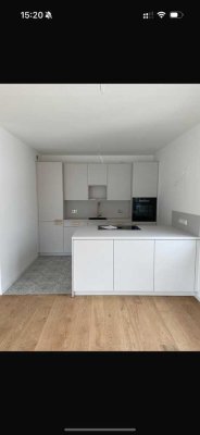 Schöne, helle & moderne 2-Zimmer-Wohnung mit Balkon