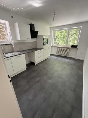 Beste Lage - renovierte 3-Zimmer-Wohnung mit Wohnküche