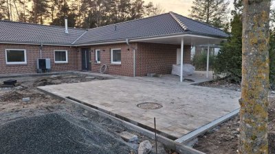 Haus, Doppelhaushälfte, z. B. Altersruhesitz, Erstbezug nach Kernsanierung, KfW-70 Standard