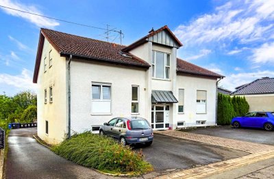 RESERVIERT: Souterrain-ETW in Top-Ferienlage: Ebenerdig begehbar, Terrasse, Stellplatz & Anlagechanc