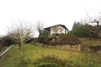 Charmantes Wochenendhaus im Saale-Unstrut Gebiet mit Blick auf Naumburg-Saale