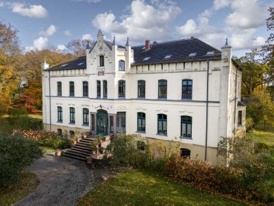 Gutshaus Alt Vorwerk – Historischer Charme. Zeitlose Qualität. Zukunftssichere Perspektive.