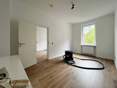 *Erstbezug n. Kernsanierung* charmante 2 Zimmer-Wohnung mit EBK