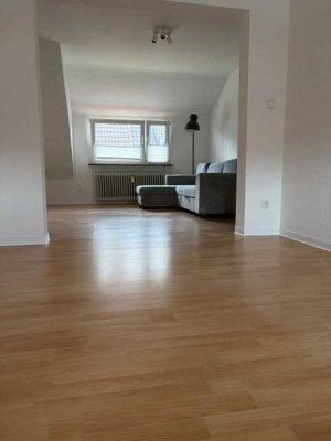 2-Zimmer-Dachgeschosswohnung im Zentrum von Kaiserslautern (5 Minuten von der FH entfernt)