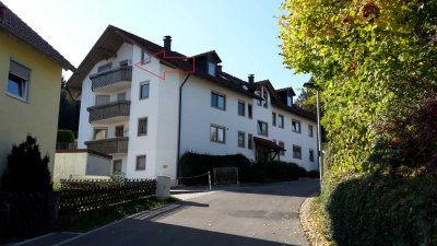 Herrliche DG-Wohnung in KF-Oberbeuren, 3 ZKB, mit traumhafter Aussicht