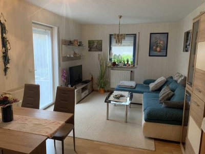 Schöne 2,5-Zimmer-Kellergeschosswohnung mit Terasse und Einbauküche in Hildburghausen