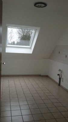 Attraktive 3-Zimmer-Maisonette-Wohnung mit gehobener Innenausstattung mit Balkon in Grevenbroich