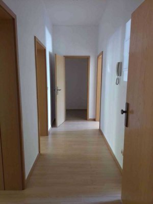 +++2-Raumwohnung (hochpaterre) mit Balkon in ruhiger Stadtlage von 14712 Rathenow zu vermieten++++