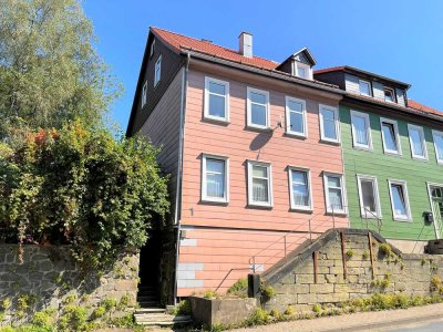 Zentrale 2-Zimmer-Wohnung mit EBK