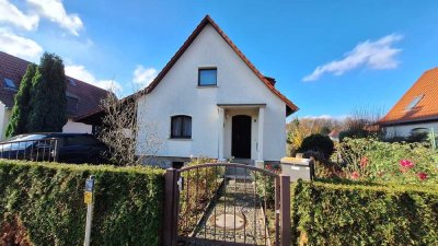 Gemütliches Einfamilienhaus mit Carport und großem Garten im Musikerviertel in Pirna Rottwerndorf
