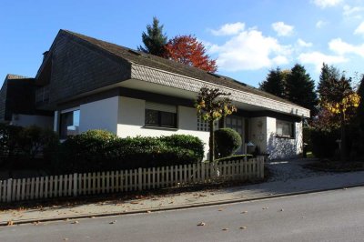 Exklusives Wohnhaus am Wormbacher Berg mit Wellnessbereich und schönen Sonnenterrassen!