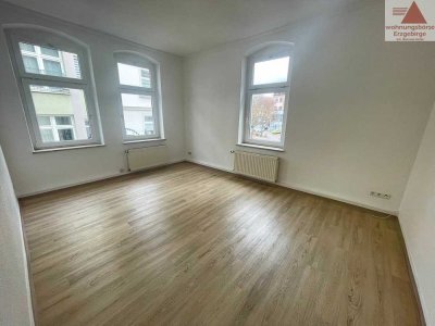 Wunderschöne 2-Raum-Wohnung mit Einbauküche!