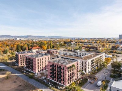 Modernes Wohnparadies: Neubau mit 6 Zimmern, 2 Bädern,  EBK & einem Balkon!