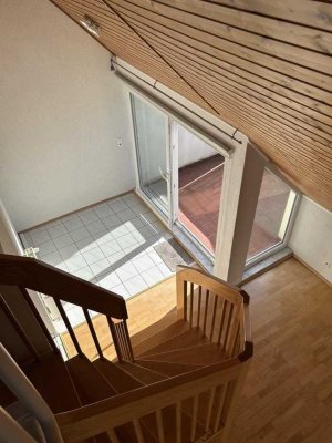 Maisonette mit Galerie, Balkon & TG-Stellplatz - modernisiert und sofort bezugsfrei