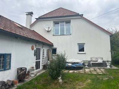 Charmantes, generalsaniertes Einfamilienhaus mit Geschichte und Flair - 4 mögliche Schlafräume